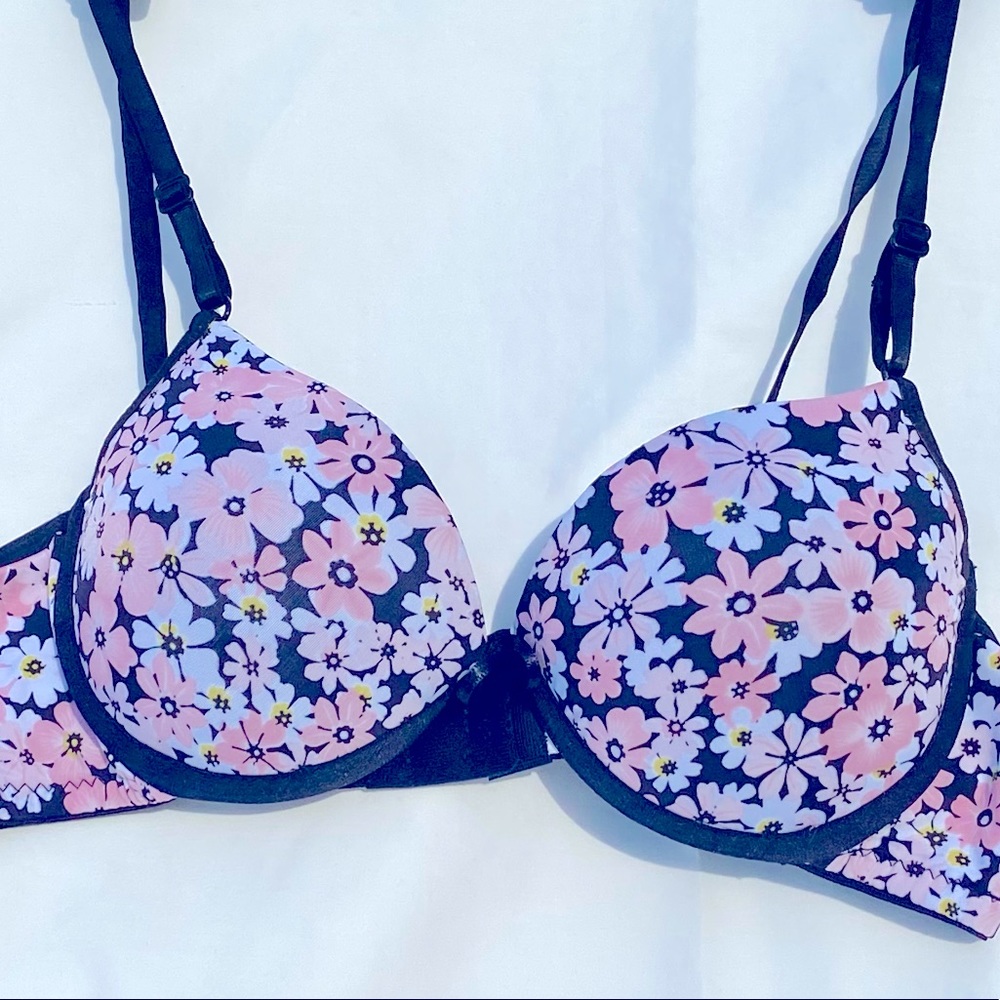 NWOT Brazilian Style  Women’s Underwired Padded 🔥🔥Floral Bra Small